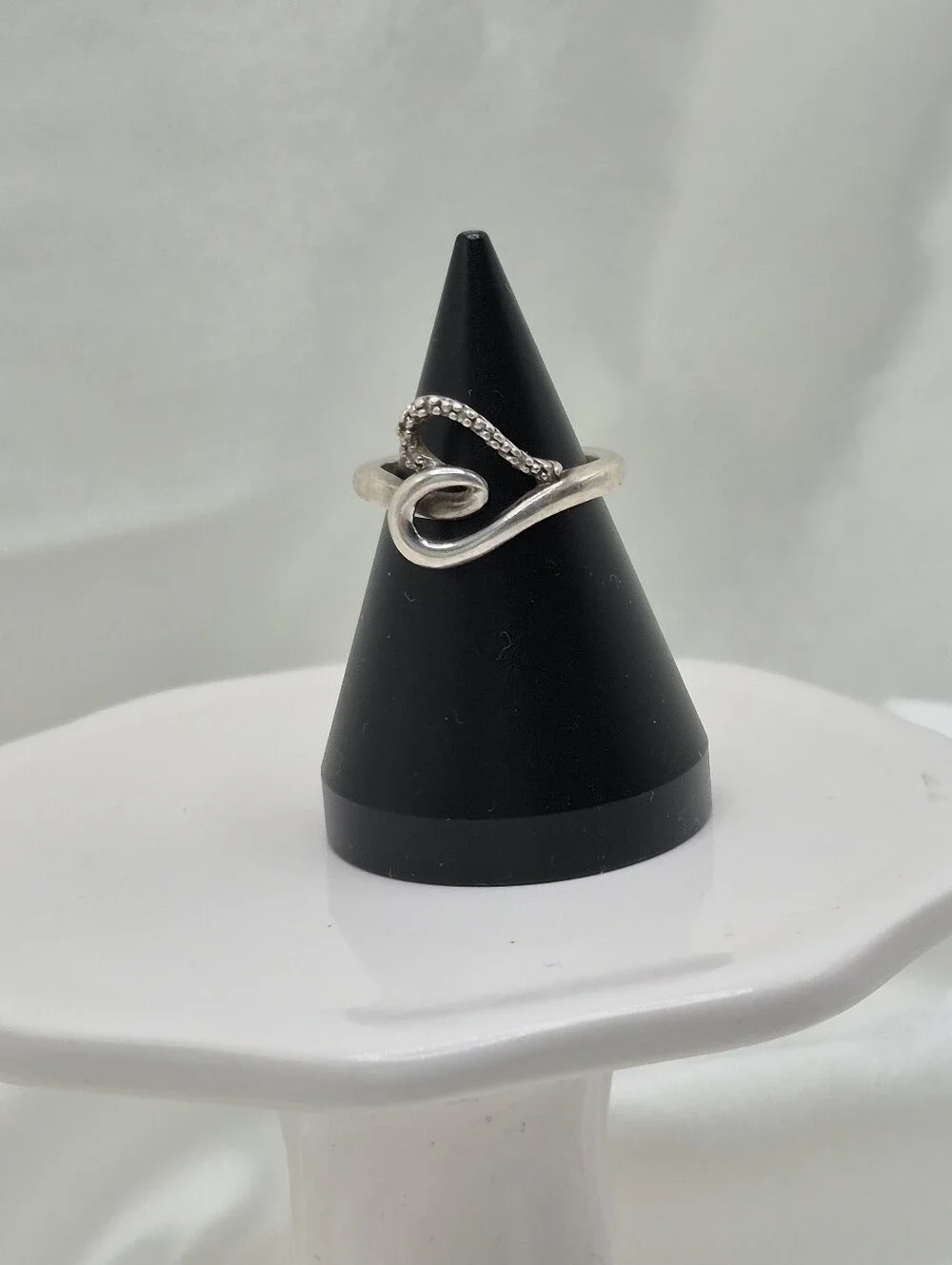 Marked 925 SUN sterling W Marcasites On Open Heart Twist Ring. Size 5 1/4